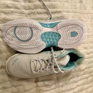 K-Swiss White and Teal Tennis Hard Court Shoes